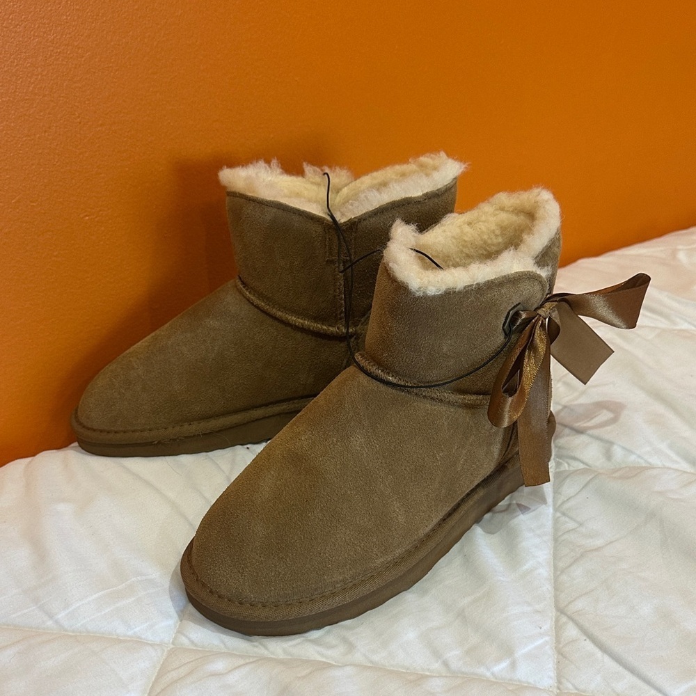 NEW PAWZ Brown Suede Boots with Ribbon size 7